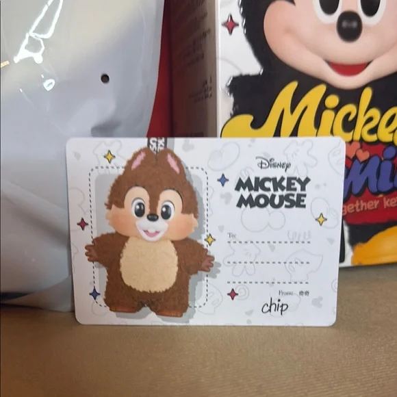 Confirmed -Chip. Disney Mickey Mouse - Chip Keychain Labubu - Picture 2 of 8